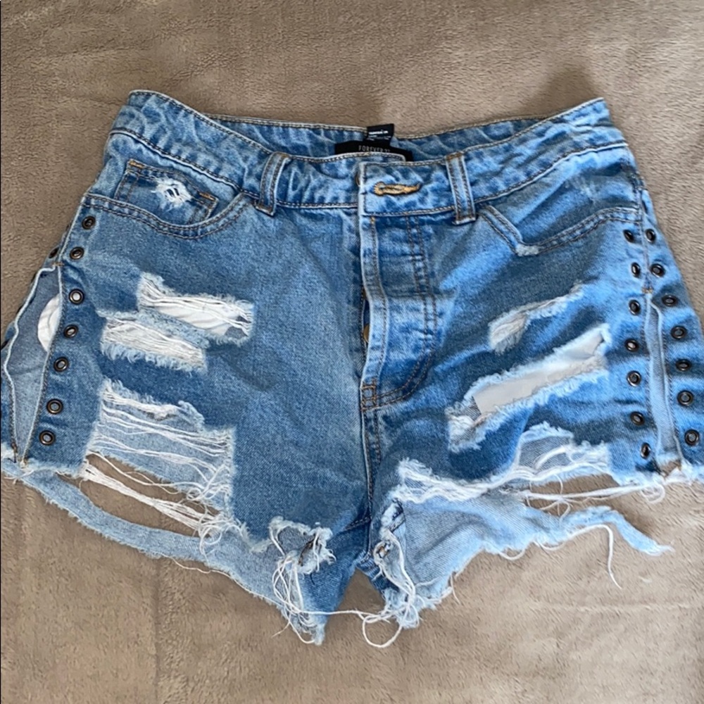 FOREVER 21 shorts